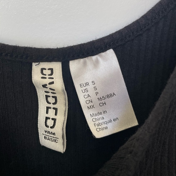 Button up cropped tank - Picture 2 of 3